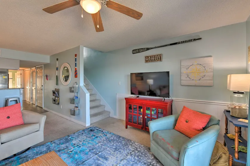 Stylish Gulf Shores Getaway w/ Dock Access! - Image 1