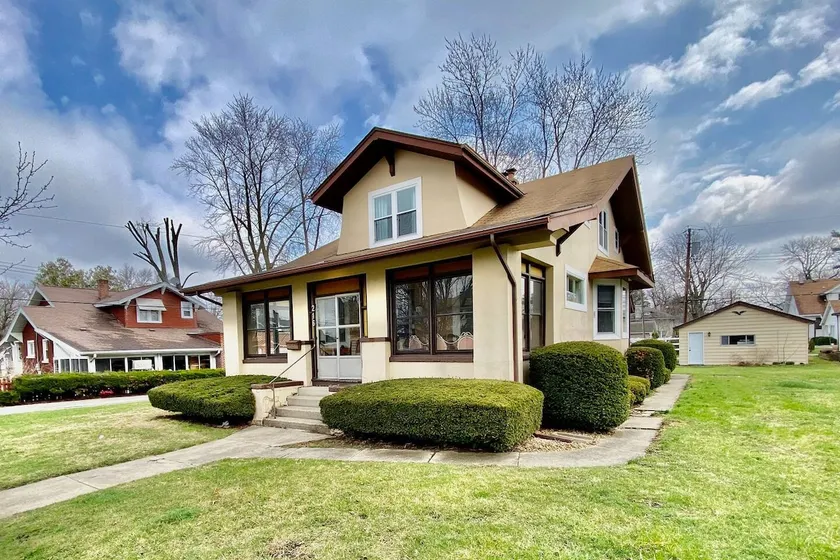 Lovely 2 bedroom just a few blocks from the square - Image 1