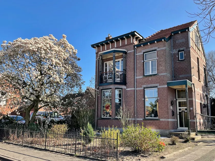 Beautiful villa in Rucphen, in the centre - Image 1