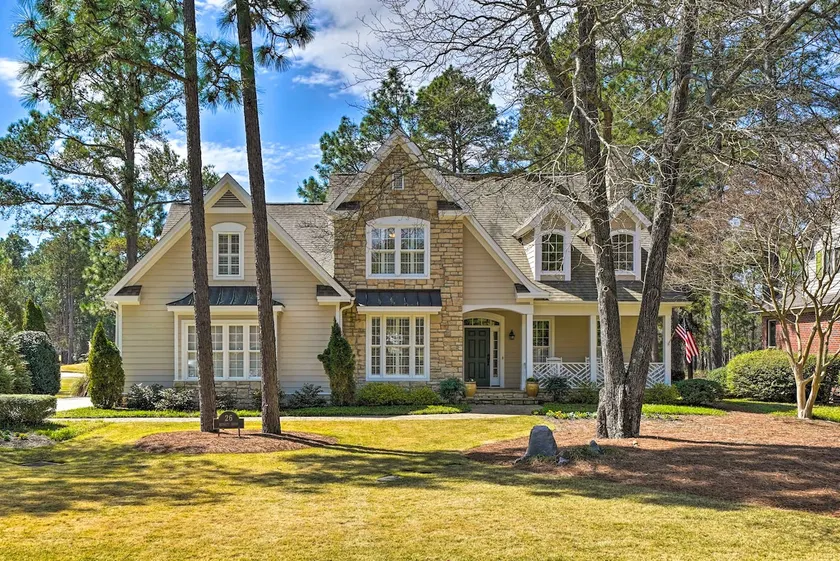 Golfer's Dream Near Clubhouse of PCC No 6! - Image 1