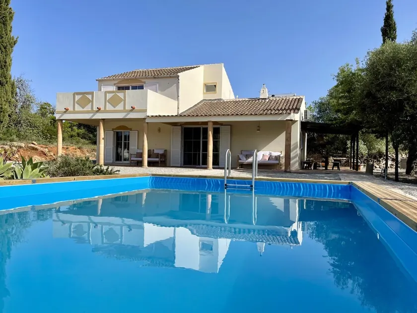 Casa Colinas Roxas by Portucasa - Image 1