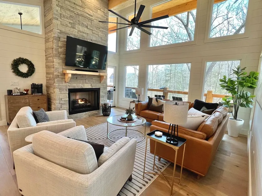Hickory Grove Haven | EV Charger & Hot Tub - Image 1