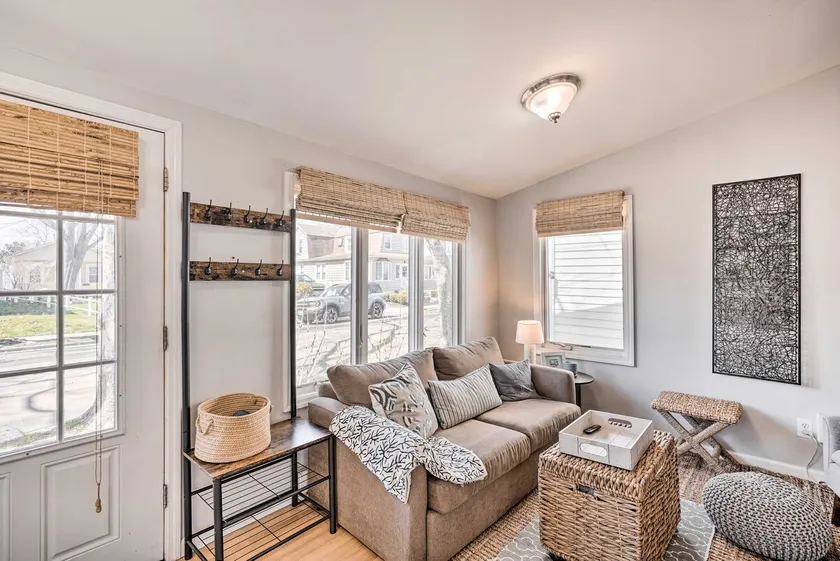 Bright Belmar Cottage < Half Mi to Boardwalk! - Image 1