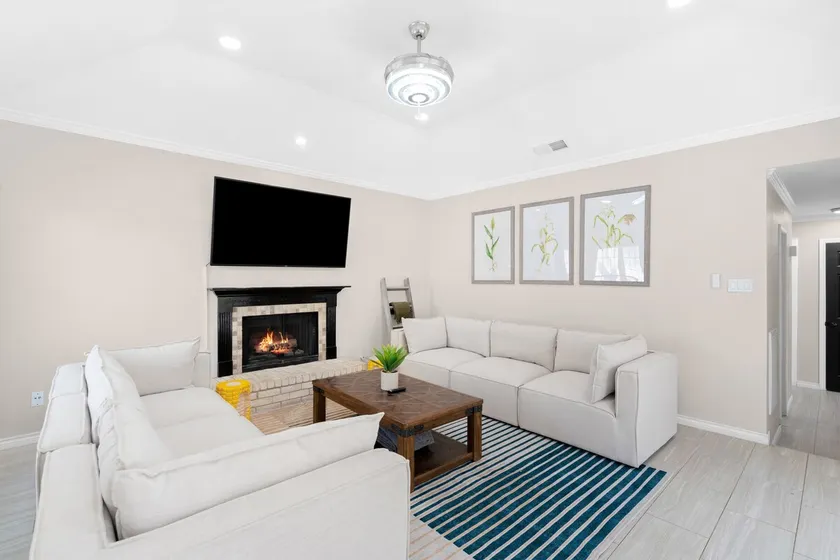 The Corniest Property in Texas ♥ 5 BR  ♥ - Image 1