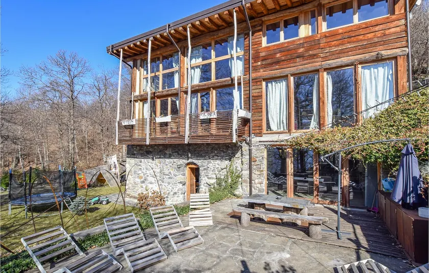 4 Bedroom Lovely Home In Cedegolo - Image 1