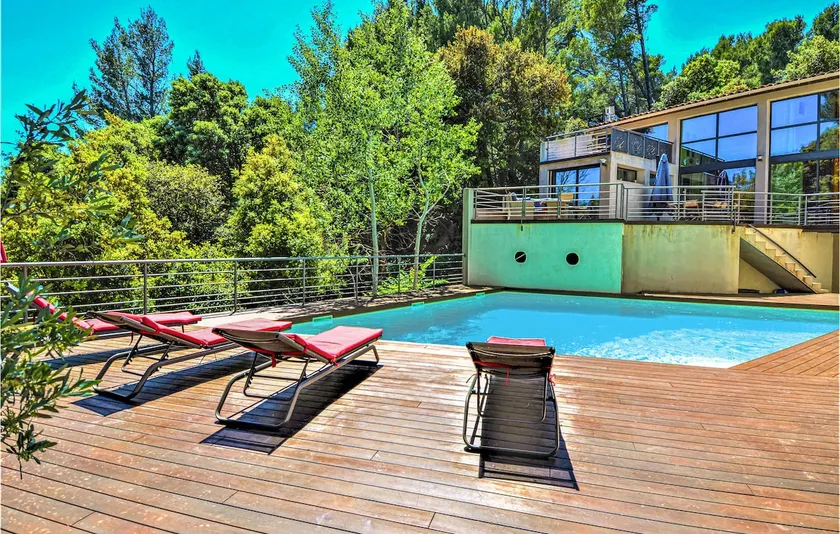 Awesome Home In Sauveterre - Image 1