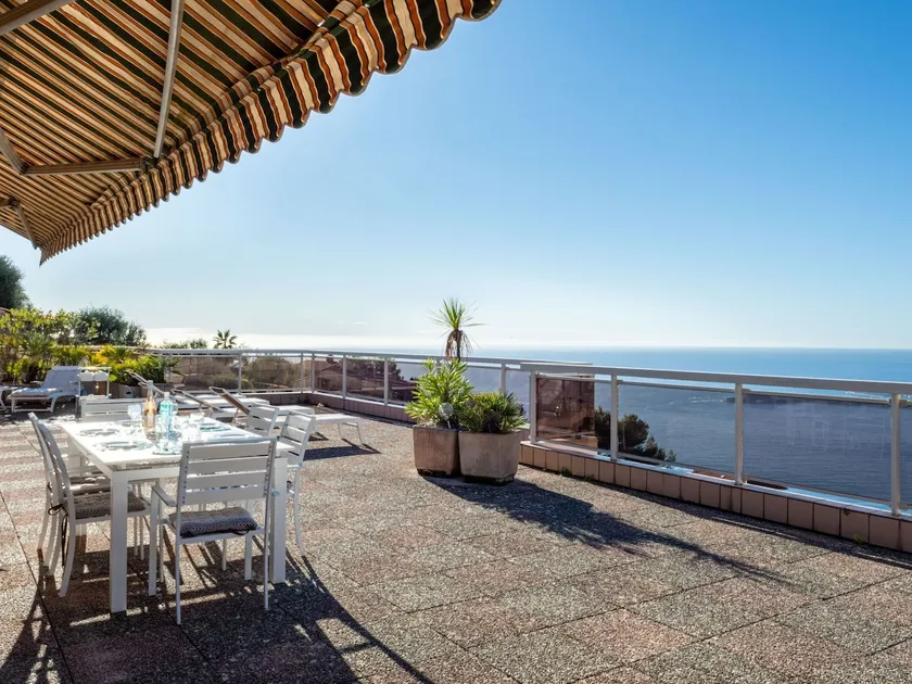 Monolocale totalmente attrezzato con terrazza e piscina - Image 1