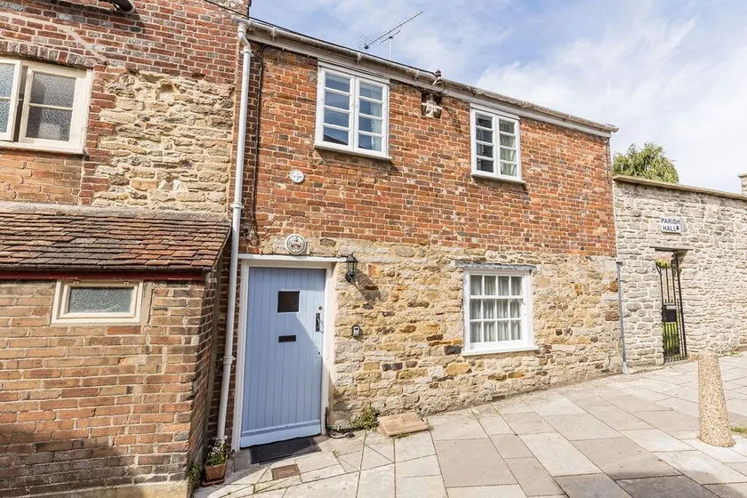 Bronte Cottage - Image 1