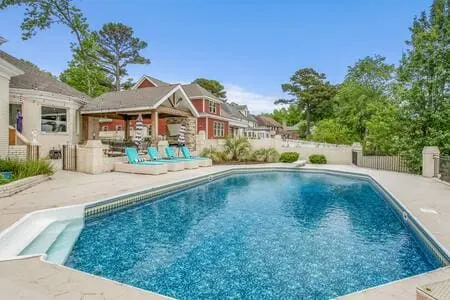 Cavalier Manor: Pool, Luxury Home, & Scenic Views - Image 1