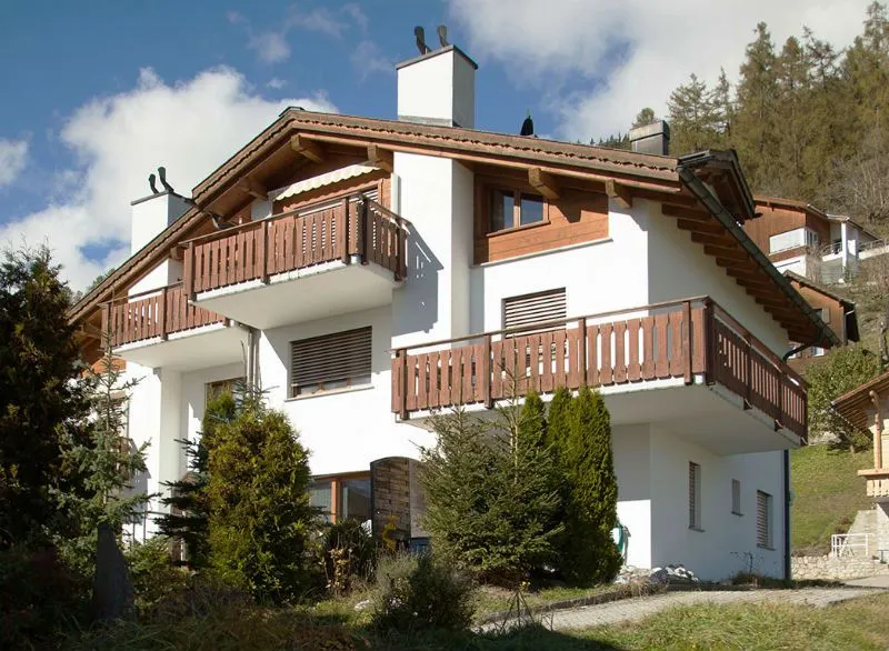 Renovated 3 Rooms Apartment in Ruschein near Laax - Image 1