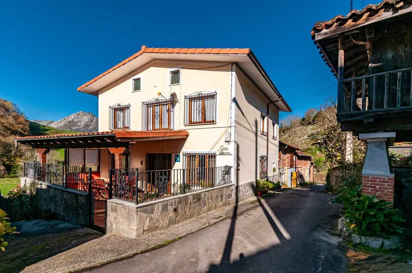 Haus auf halbem Weg zwischen den Stränden und Picos de Europa - Image 1