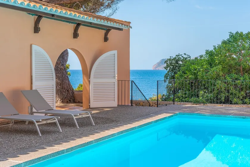 Villa Lumb - Image 1