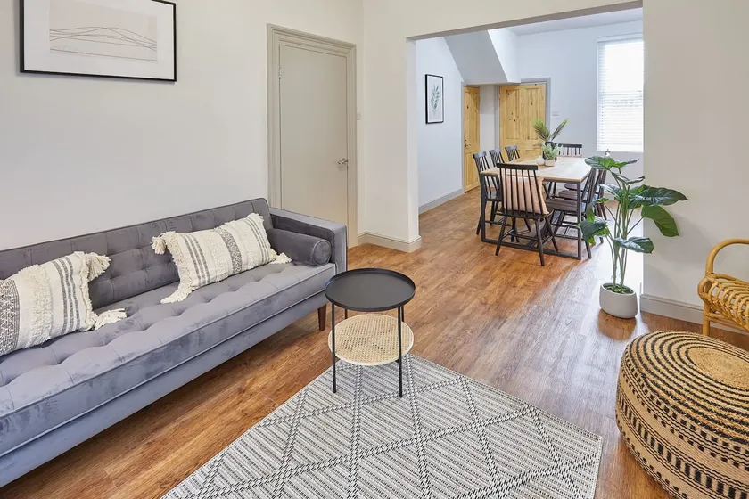 Host & Stay - Clifton House - Image 1