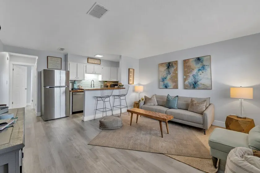 Okaloosa Island White Sand Beach 1BR Condo Getaway - Image 1