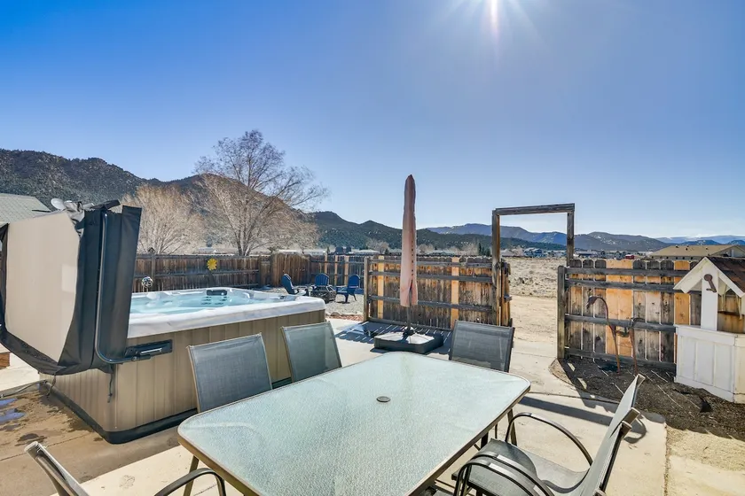 Pet-Friendly Buena Vista Home w/ Yard & Hot Tub! - Image 1