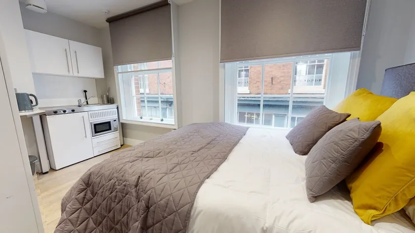 Great self contained studio - Image 1
