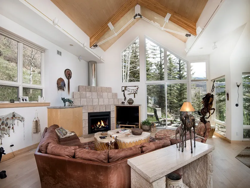Sandstone Chalet - Image 1