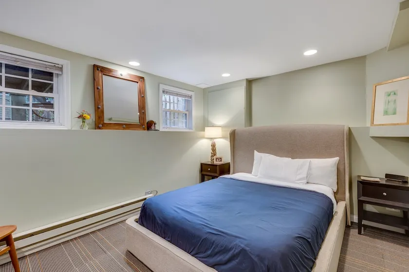 2 Cozy Bedrooms In a Hidden Wicker Park Gem! - Image 1