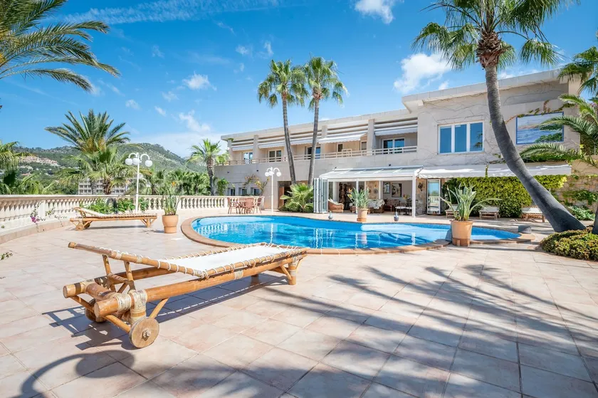 Villa Quesada - Image 1