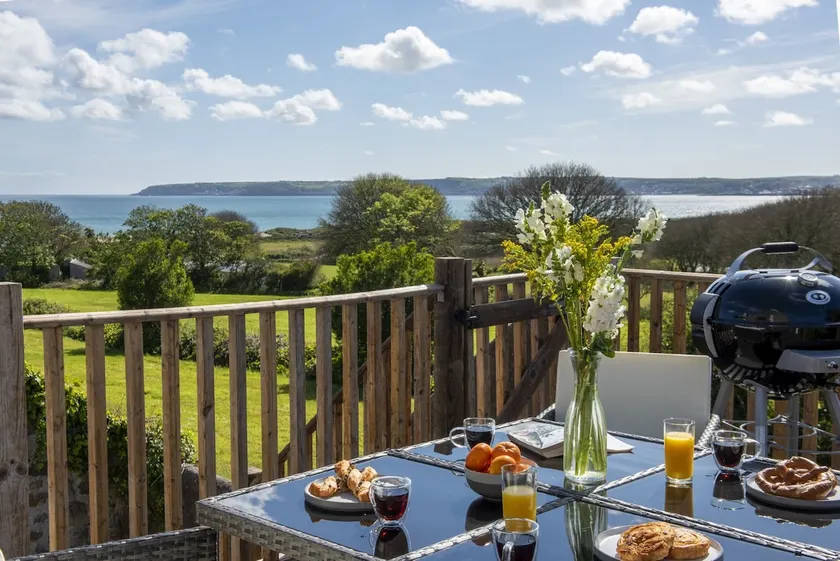 Greenfields Coach House - Balcony with stunning ocean view - Image 1