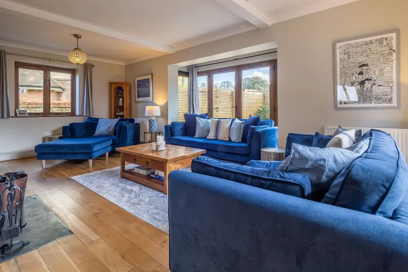 Monkey Puzzle Cottage - Image 1