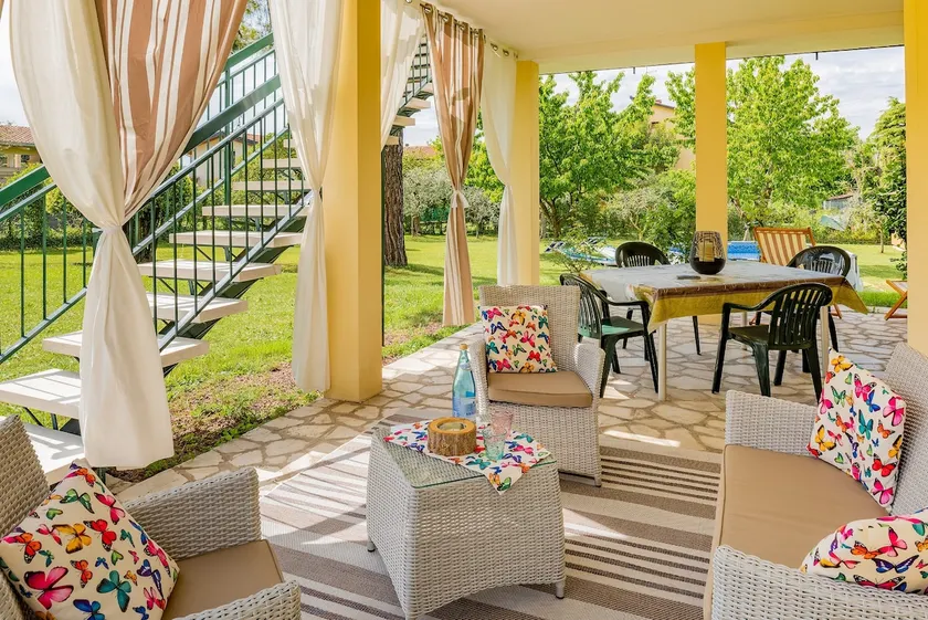 Maison de vacances avec piscine privée, jardin et terrasse | Vue sur l'eau - Image 1