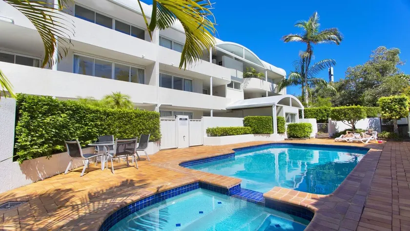 6- 'Cote D'Azur' 6 Douglas Street Sunshine Beach - Image 1