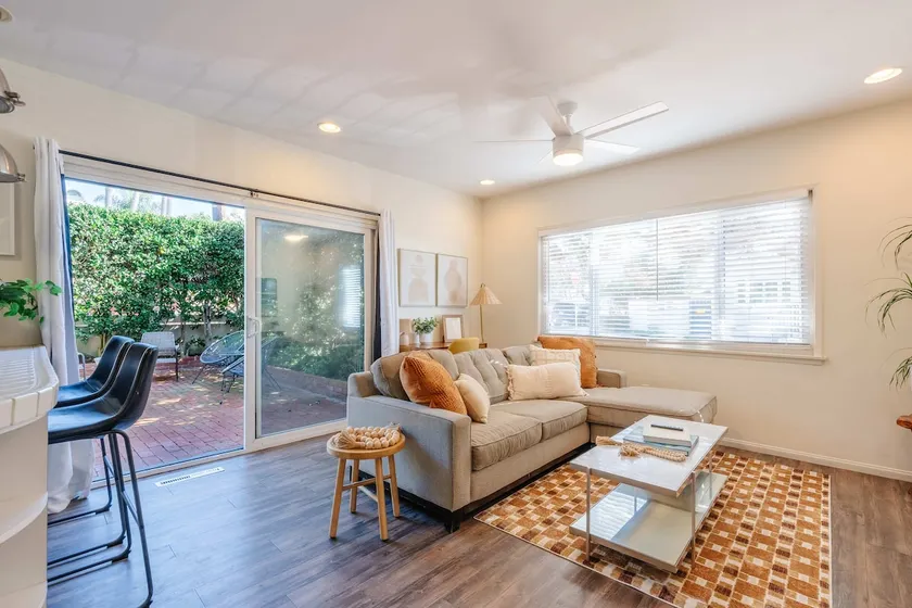 Coastal Haven: Serene 1-Bedroom Retreat w/ Parking - Image 1