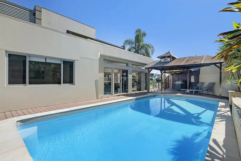 Tropical Dreaming (Heated Pool) - Image 1