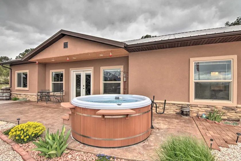 Stunning Home w/ Fire Pit, 11 Mi to Mt Yale! - Image 1