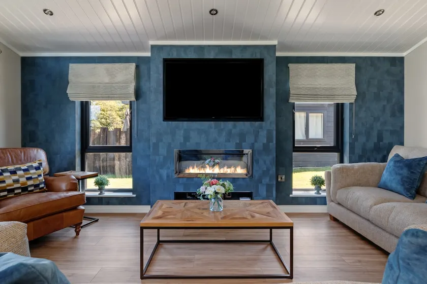 Dewin Bach - Luxury Lodge, Hot Tub, Close to Beach - Image 1