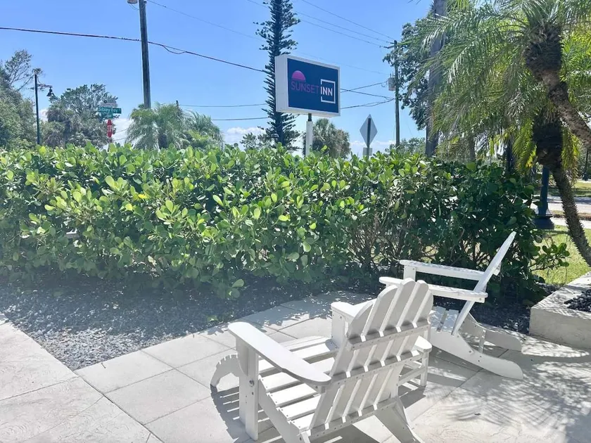 Newly Renovated Charlotte Harbor - Sunset Inn #2 - Image 1