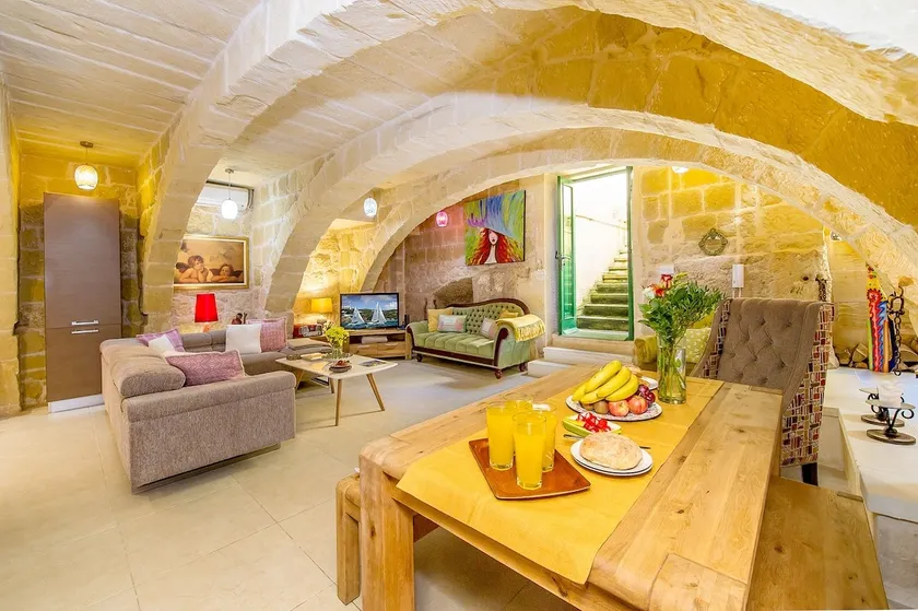 The Valley Holiday Home - Image 1