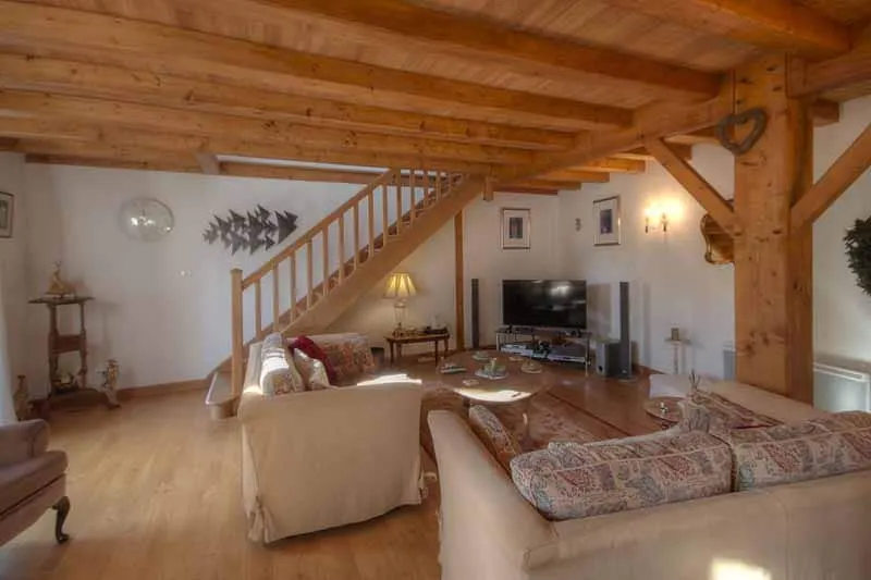 4Bed3Bath 1736 Farmhouse Barn Conversion-Hearth - Image 1