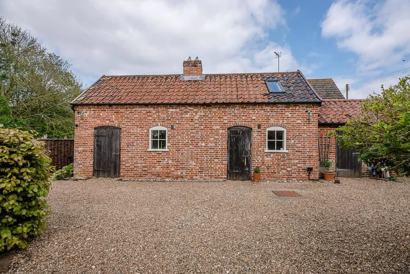The Wash House, Middleton - Image 1
