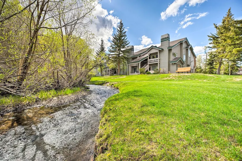 Hot Tub Access: Mammoth Lakes Nature Escape! - Image 1