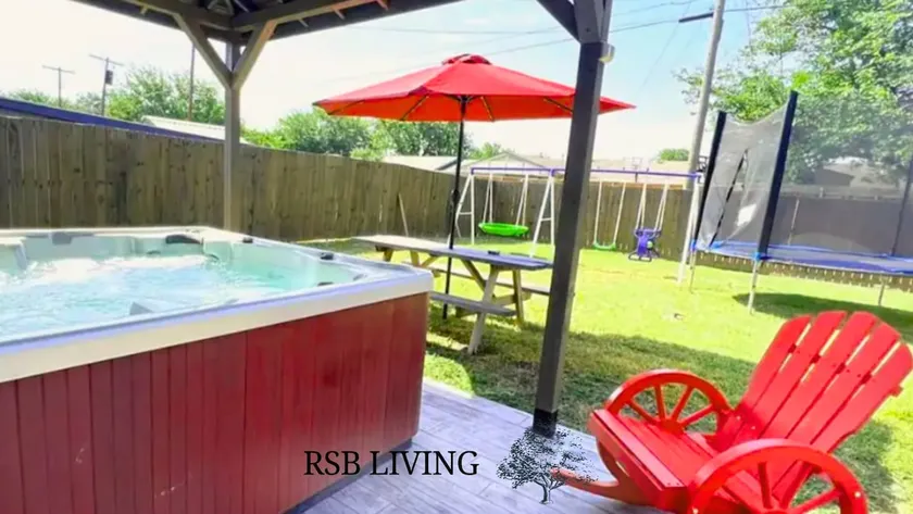 Spacious 4BR Retreat w/ Hot Tub Comfort in Plano - Image 1
