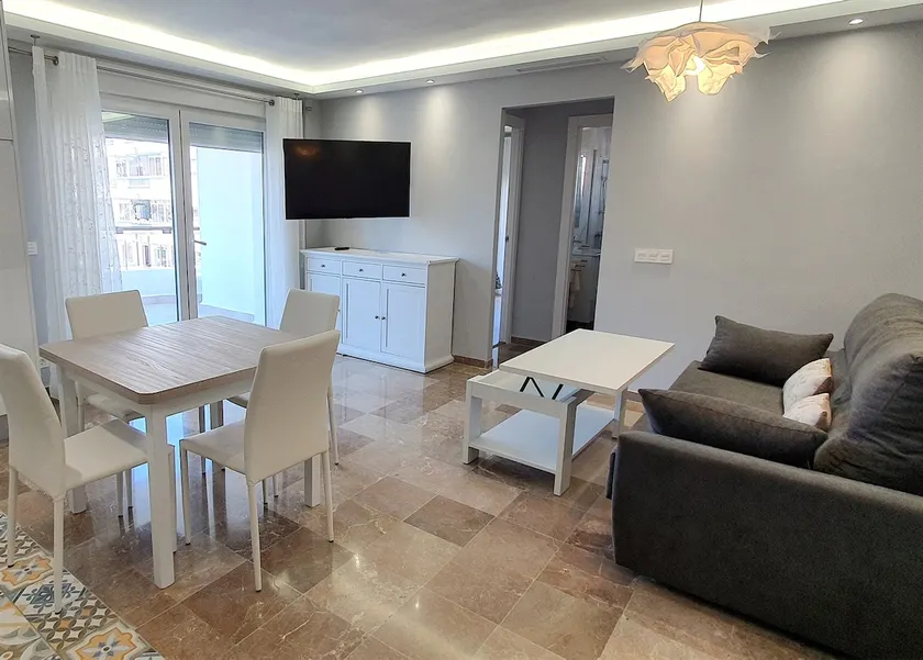 Modern Renovated One Bed Apartment in Edificio Apolo Marbella Center - Image 1