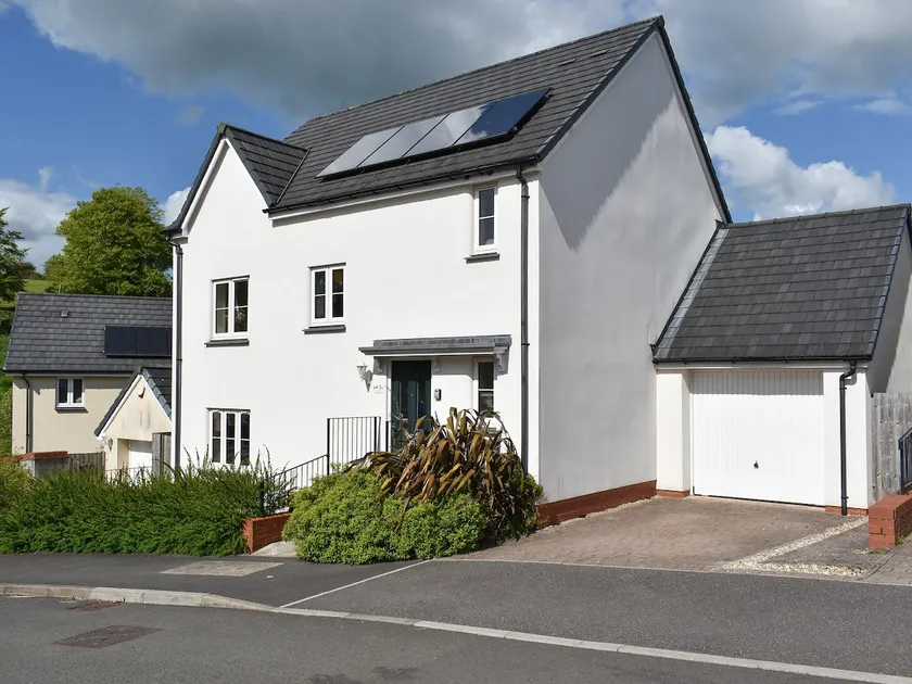 Elizabeth House - Image 1