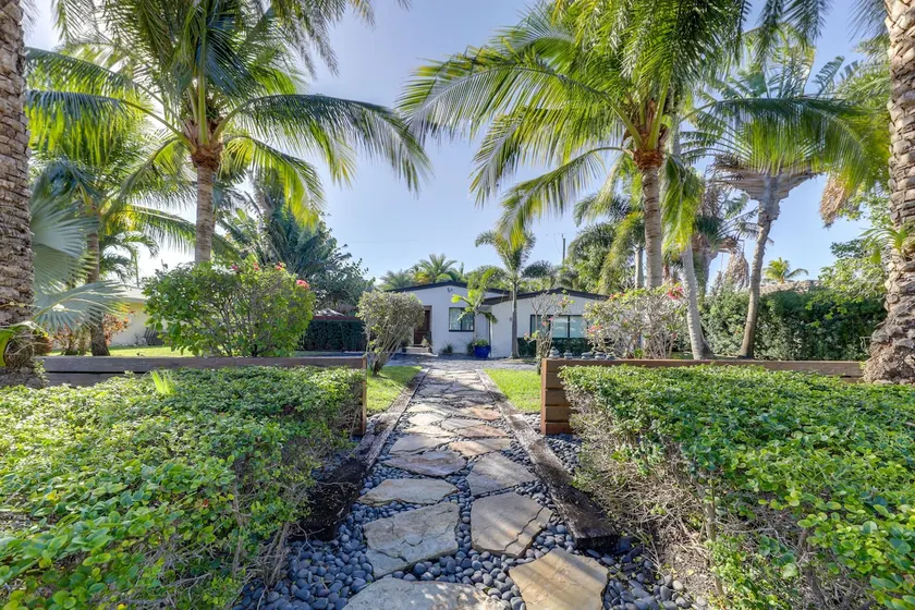 Upscale Home w/ Hot Tub: Walk to Pompano Beach! - Image 1