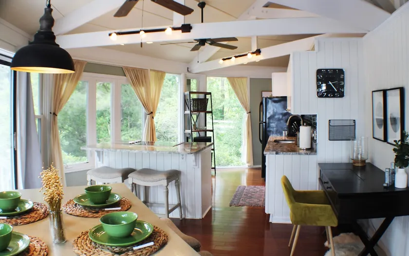 Pinehurst Lakefront Treehouse - Image 1