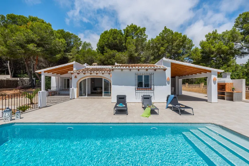 Villa Anna - PlusHolidays - Image 1
