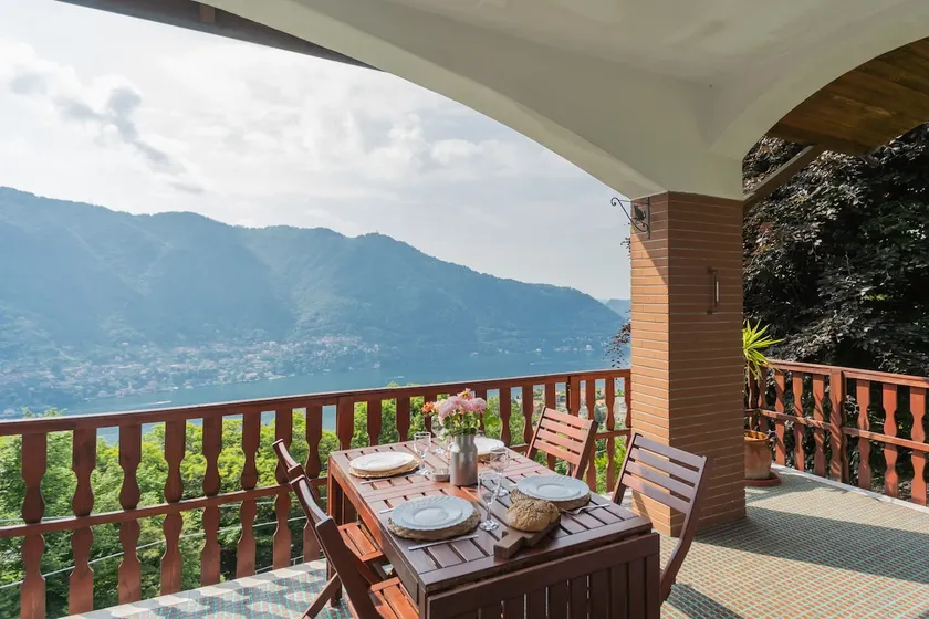 Top Lake View Villetta by Rent All Como - Image 1