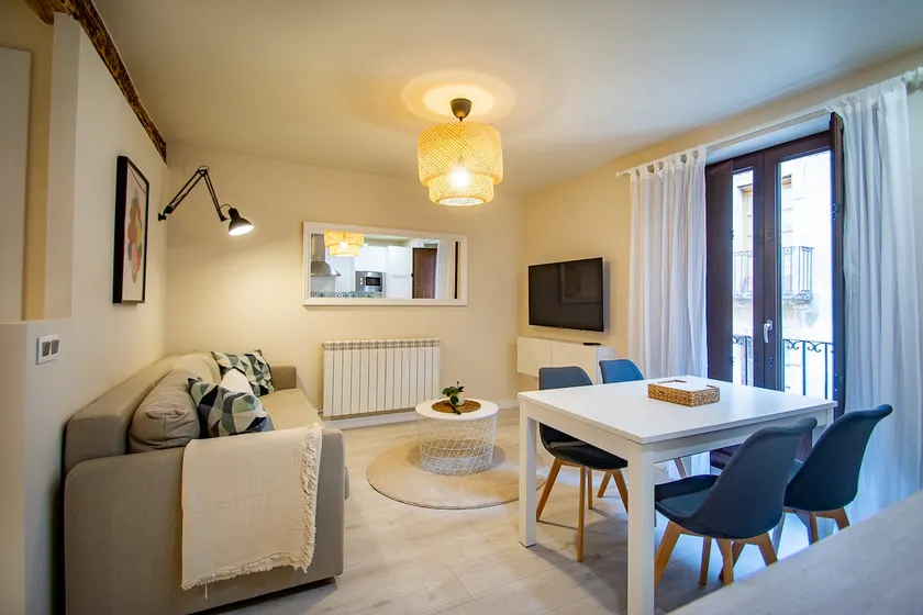 Juan Carlos's Apartments, Family apartment - Image 1