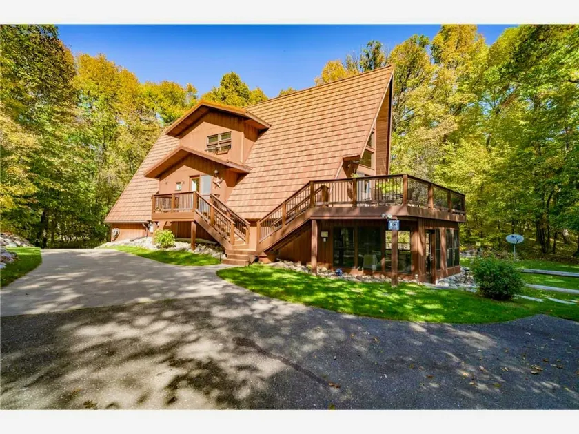 Chalet-Style Architectural Home on Star Lake - Crosslake - Image 1