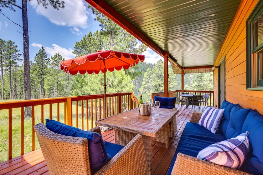 Keystone Escape w/ Amazing Mt Rushmore View! - Image 1
