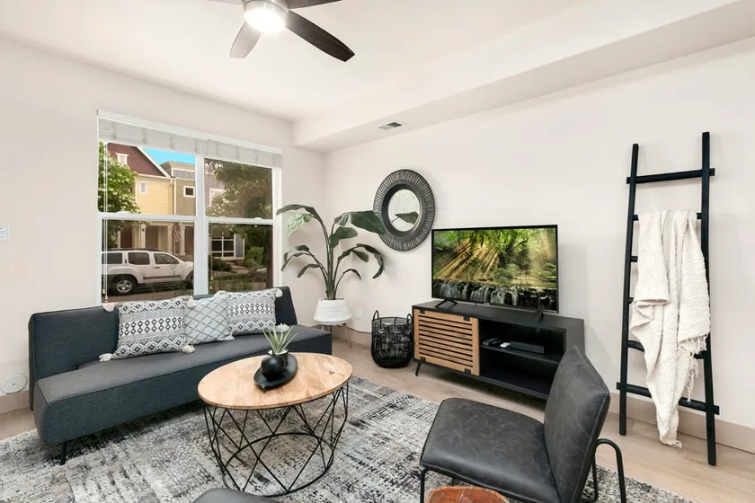 Hip Old Town North Gem! Near Breweries and River! - Image 1