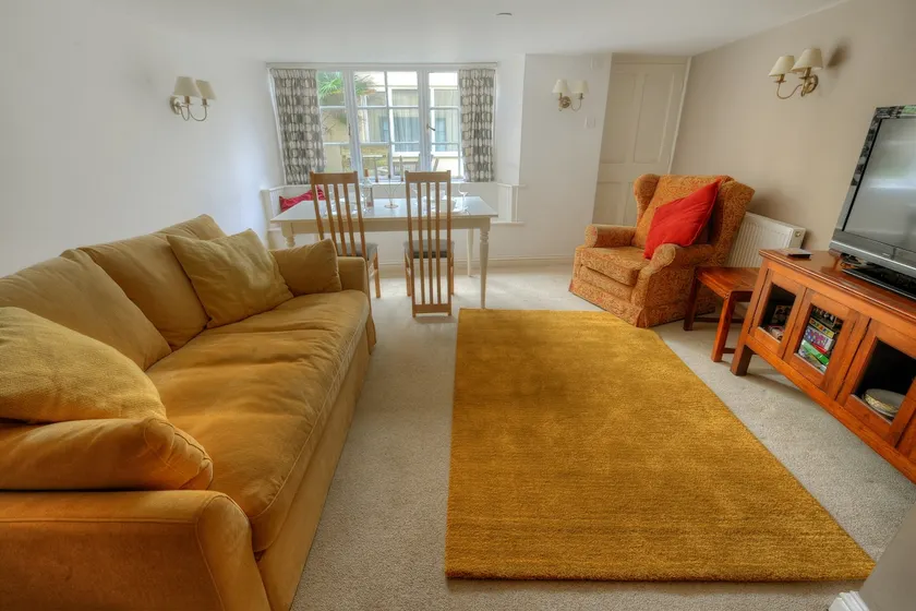 Tudor Cottage - Image 1