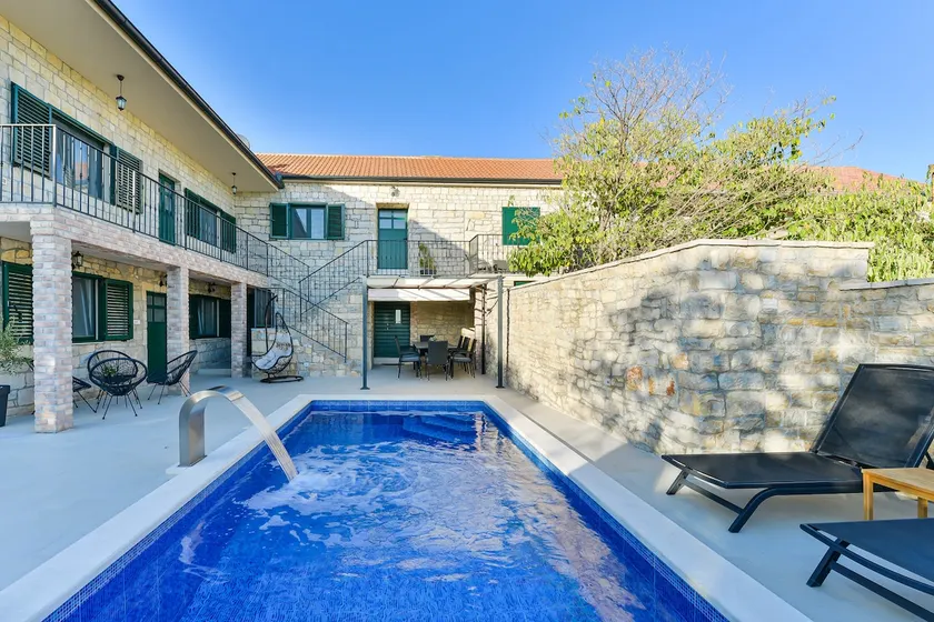 Stone villa Didovi Snovi with heated pool - Image 1