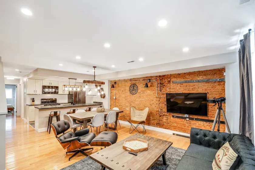 Stunning & Glamorous 3BR-3BA - Sleep 10! - Image 1